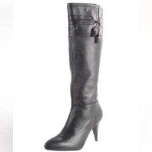 Adrienne Vittadini Shauna Heeled Boots Black Smooth Leather Tassel Sz 9.5